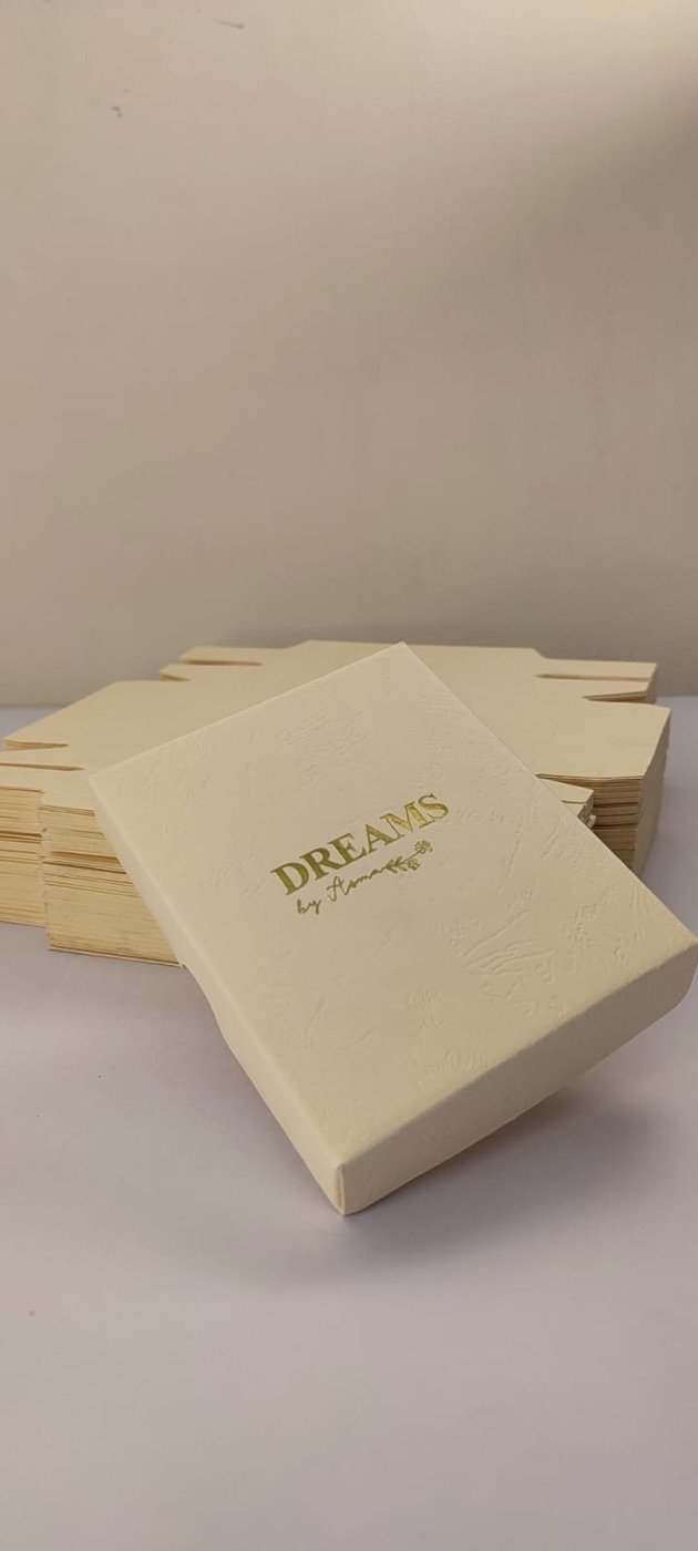 Dreams jewellery box detail